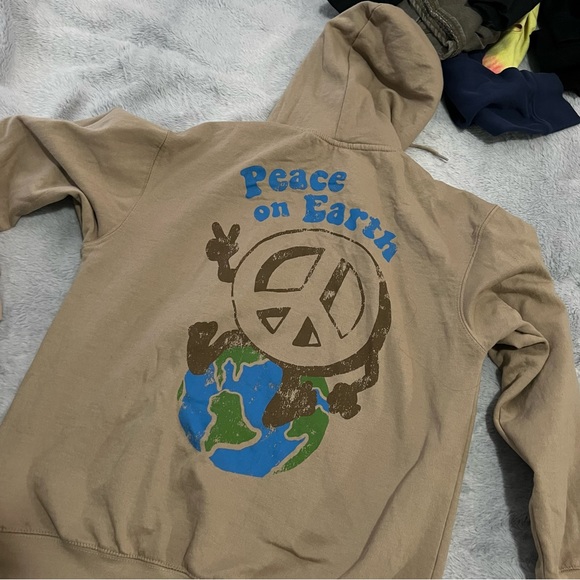 Peace on earth hoodie - Picture 3 of 3